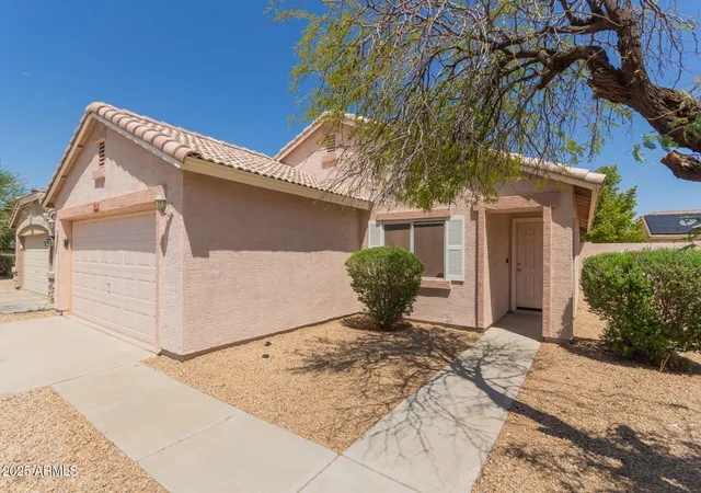 3rd image of 16228 W Larkspur Dr, Goodyear, AZ 85338 | MLS# 7036744