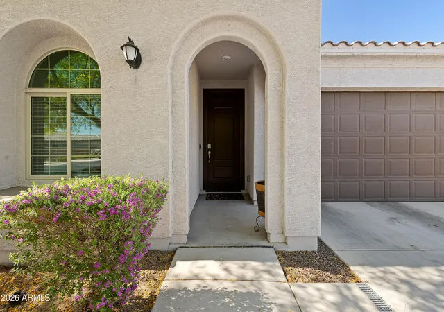 Photo 2 of Single family home for sale at 9209 W Wilow Bnd Ln, Phoenix, AZ 85037 | MLS# 7036851 | Listing updated on 2026-09-15