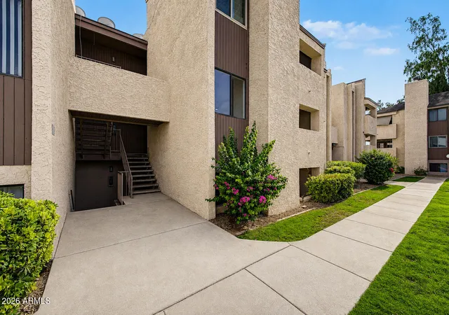 Listing Photo 1 - Condo for sale in building located at 7510 E Thomas Rd, Scottsdale, AZ 85251 - Unit #217