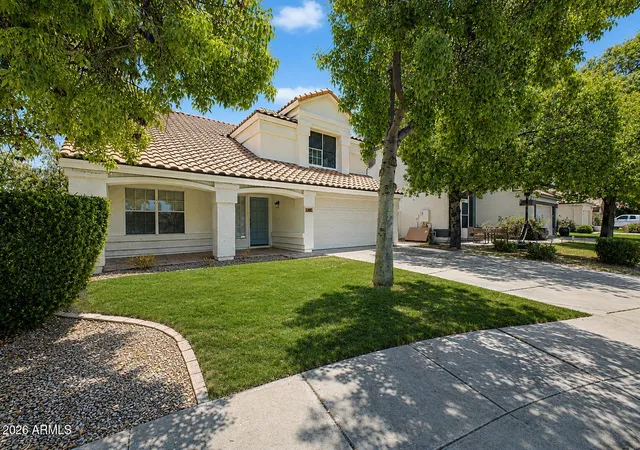 Photo 3 of Sale Pending at 1401 N Jamaica Way, Gilbert, AZ 85234 | MLS# 7048534 | Listing updated on 2026-08-21