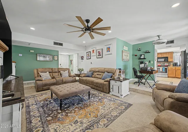 Homes for sale in Glendale, AZ | 17425 N 55Th Ln, Glendale, AZ 85308 | MLS# 7037366