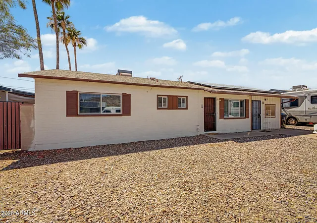 Photo 2 of Single family home for sale at 11608 N 20th Drive, Phoenix, AZ 85029 | MLS# 7038537 | Listing updated on 2026-08-31