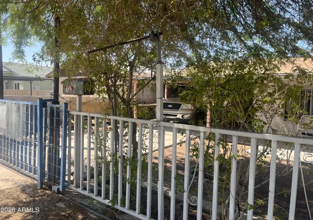 Townhouse for sale at 1220 S 10th Avenue, Phoenix, AZ 85007 | MLS# 7037076