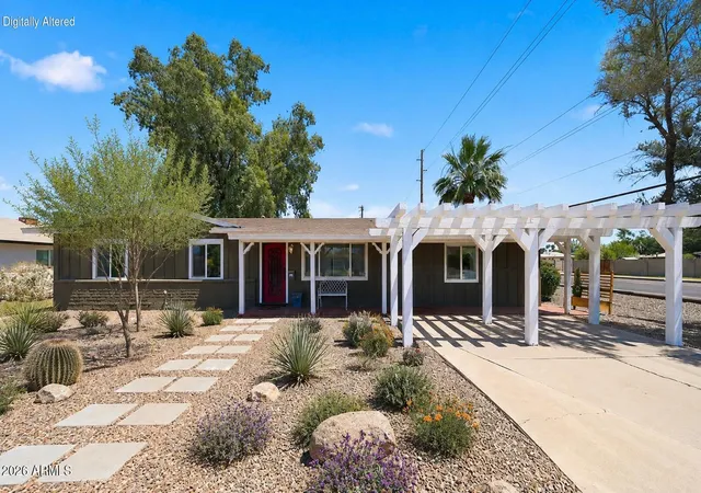 Photo 1 of Single family home for sale at 2302 W Berridge Ln, Phoenix, AZ 85015 | MLS# 7037084 | Listing updated on 2026-09-14