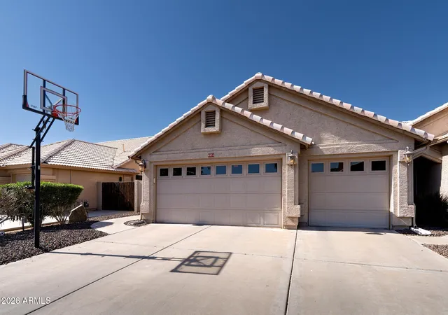 Photo 1 of Single family home for sale at 4076 W Monterey St, Chandler, AZ 85226 | MLS# 7038362 | Listing updated on 2026-07-28