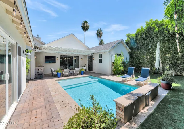 Photo 3 of Sale Pending at 5321 E Earll Dr, Phoenix, AZ 85018 | MLS# 7037976 | Listing updated on 2026-09-29