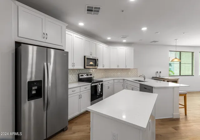 Photo 4 of House for sale at 2511 W Queen Crk Rd #374, Chandler, AZ 85248 | MLS# 7037198 | Listing updated on 2026-09-13