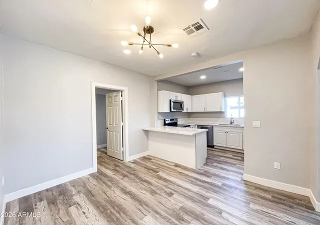Photo 4 of Sale Pending at 1936 E Yale St, Phoenix, AZ 85006 | MLS# 7037733 | Listing updated on 2026-10-05