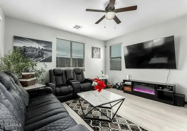 Photo 2 of Single family home for sale at 2849 N 73rd Drive, Phoenix, AZ 85035 | MLS# 7038291 | Listing updated on 2026-09-19
