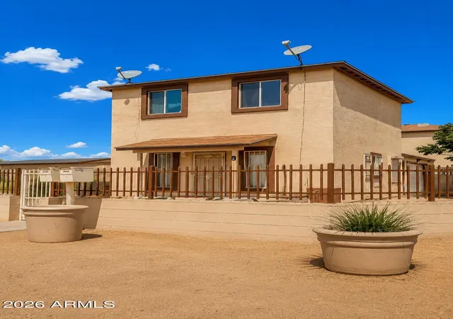 Photo 2 of Townhouse for sale at 1802 W Sherman St, Phoenix, AZ 85007 | MLS# 7037205 | Listing updated on 2026-08-25