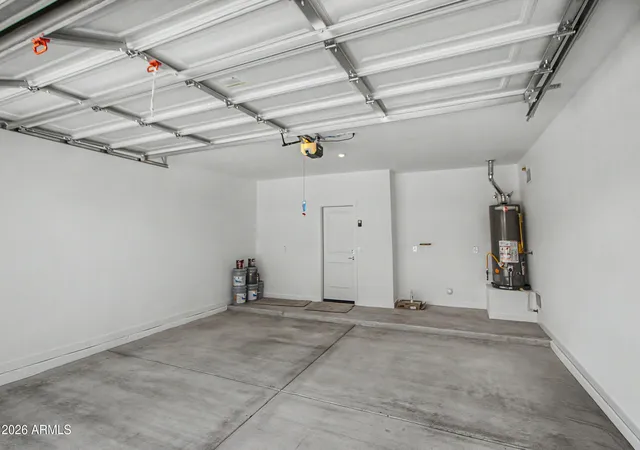 Photo 4 of Single family home for sale at 652 S Del Rancho Cir, Mesa, AZ 85208 | MLS# 7037316 | Listing updated on 2026-09-06