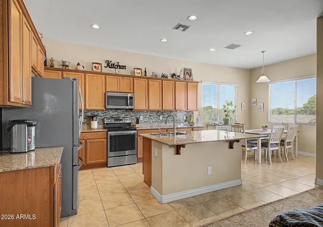 Homes for sale in Gilbert, AZ | 5286 S Ponderosa Dr, Gilbert, AZ 85298 | MLS# 7037905