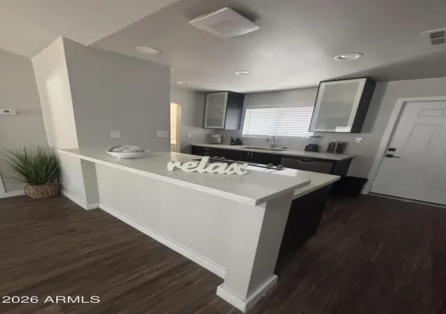 Photo 4 of Townhouse for sale at 4229 N 17th Street, Phoenix, AZ 85016 | MLS# 7038917 | Listing updated on 2026-08-25