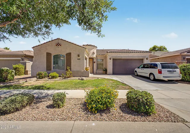Photo 3 of Single family home for sale at 627 E La Costa Dr, Chandler, AZ 85249 | MLS# 7038338 | Listing updated on 2026-07-25