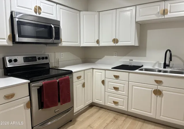 4th image of 9450 N 94Th Pl #214, Scottsdale, AZ 85258 | MLS# 7047030