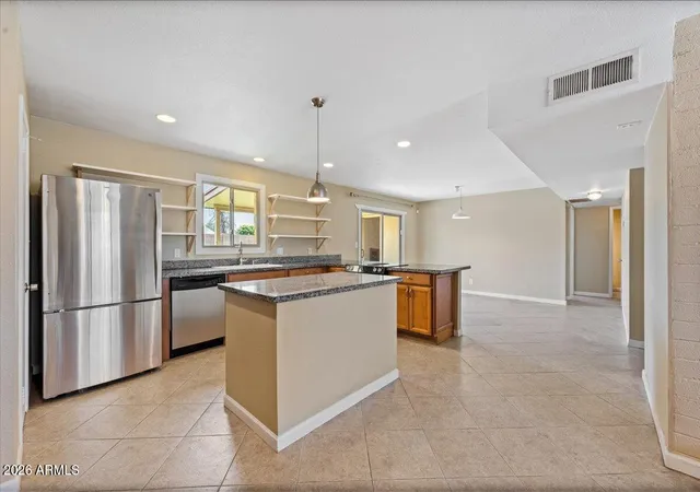 Photo 4 of Sale Pending at 1225 W Pebble Beach Dr, Tempe, AZ 85282 | MLS# 7038076 | Listing updated on 2026-08-05