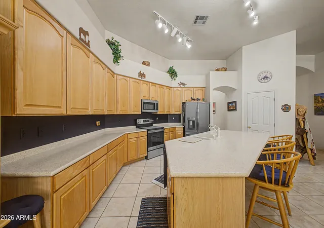 Photo 3 of Single family home for sale at 433 W Desert Ave, Gilbert, AZ 85233 | MLS# 7038031 | Listing updated on 2026-09-14