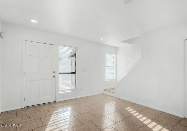 Photo 4 of Townhouse for sale at 2842 E Beck Ln #2, Phoenix, AZ 85032 | MLS# 7038195 | Listing updated on 2026-08-25