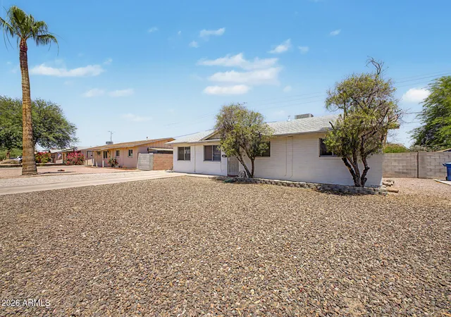Photo 2 of Single family home for sale at 620 E Vista Del Cerro Dr, Tempe, AZ 85281 | MLS# 7037795 | Listing updated on 2026-08-30