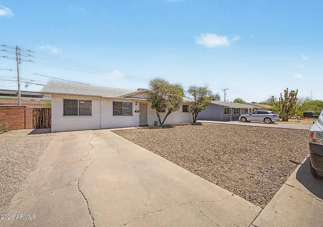 Photo 3 of Single family home for sale at 620 E Vista Del Cerro Dr, Tempe, AZ 85281 | MLS# 7037795 | Listing updated on 2026-08-30