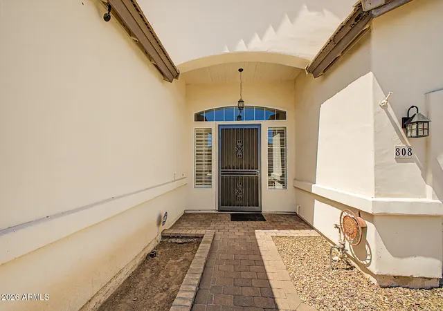Photo 3 of Single family home for sale at 808 W Citrus Way, Phoenix, AZ 85013 | MLS# 7041168 | Listing updated on 2026-08-26