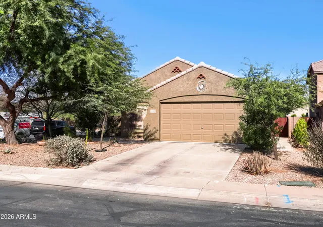 Photo 3 of Sale Pending at 19273 N Austin Ct, Maricopa, AZ 85138 | MLS# 7038257 | Listing updated on 2026-09-04