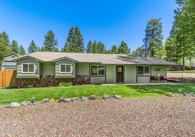 Photo 1 of Single family home for sale at 570 E Ox Bow Rd, Munds Park, AZ 86017 | MLS# 7037766 | Listing updated on 2026-07-10