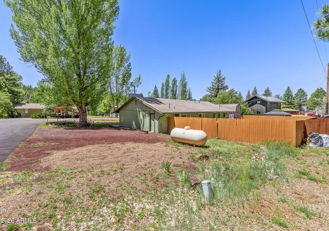 Photo 4 of Single family home for sale at 570 E Ox Bow Rd, Munds Park, AZ 86017 | MLS# 7037766 | Listing updated on 2026-07-10