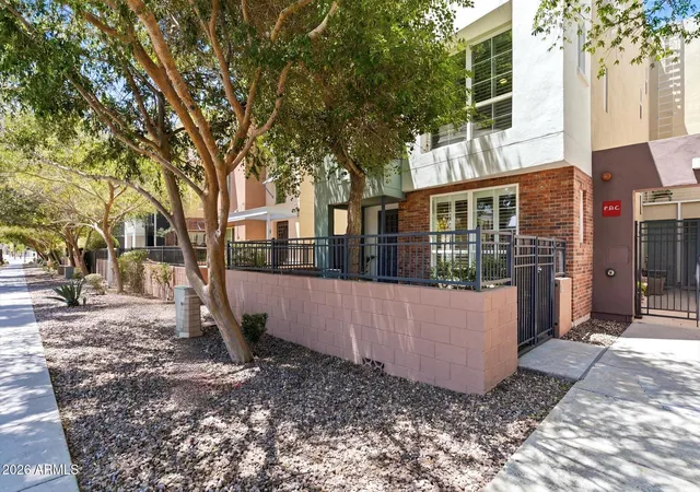 1st image of 706 E Washington St, Phoenix, AZ 85034