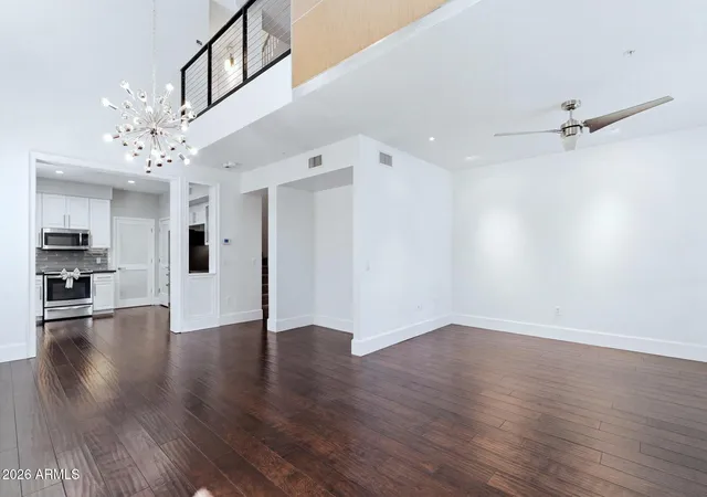 3rd image of 706 E Washington St, Phoenix, AZ 85034