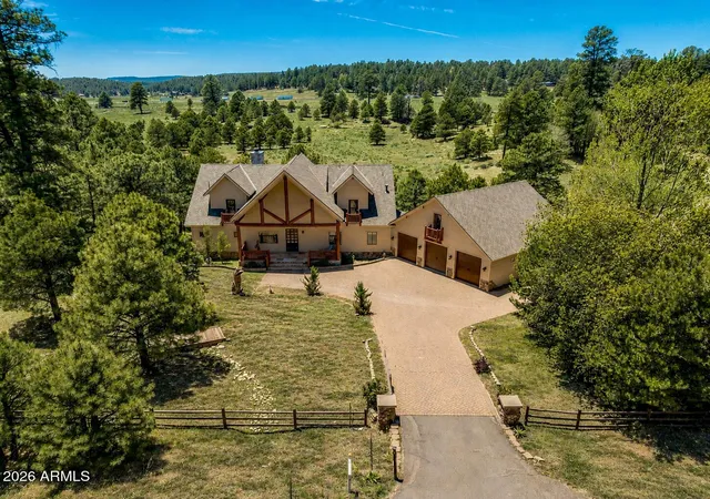 Photo 1 of Single family home for sale at 2578 Old Munds Hwy, Flagstaff, AZ 86005 | MLS# 7038945 | Listing updated on 2026-09-01