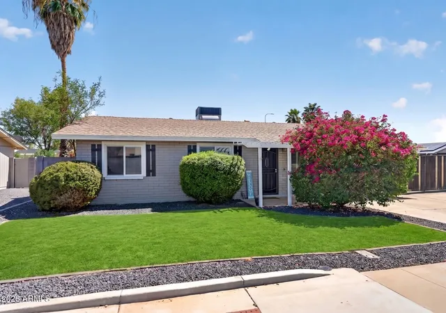 Photo 3 of Single family home for sale at 2253 W Boston St, Chandler, AZ 85224 | MLS# 7069084 | Listing updated on 2026-09-28