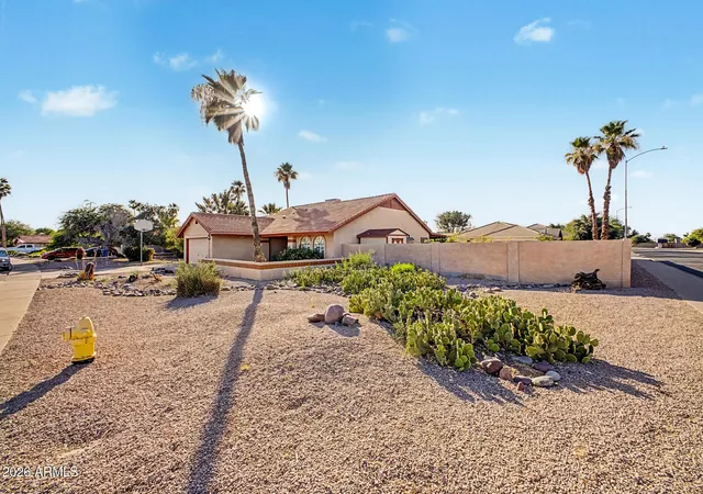 Photo 4 of Single family home for sale at 562 E Hackamore St, Mesa, AZ 85203 | MLS# 7038231 | Listing updated on 2026-07-06
