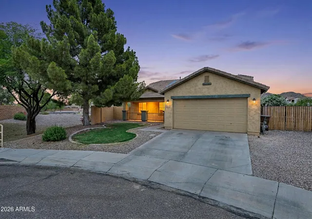 Homes for sale in San Tan Valley, AZ | 2461 W Goldmine Mountain Dr, San Tan Valley, AZ 85144 | MLS# 7038121