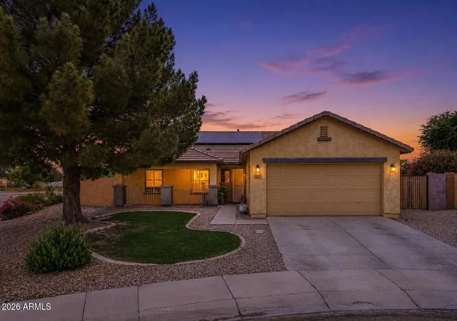 Homes for sale in San Tan Valley, AZ | 2461 W Goldmine Mountain Dr, San Tan Valley, AZ 85144 | MLS# 7038121