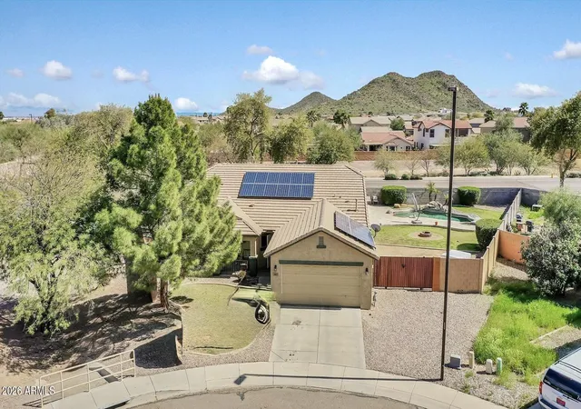 Homes for sale in San Tan Valley, AZ | 2461 W Goldmine Mountain Dr, San Tan Valley, AZ 85144 | MLS# 7038121