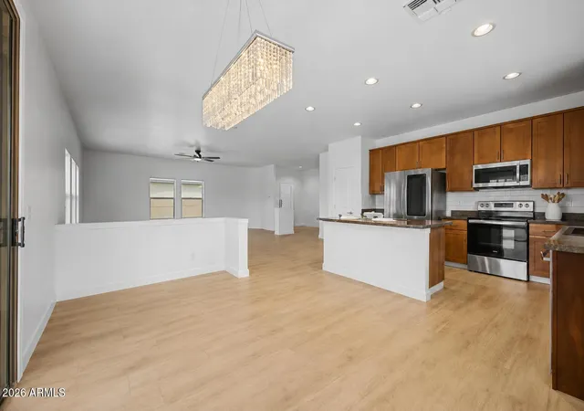 5th image of 25534 W Burgess Ln, Buckeye, AZ 85326 | MLS# 7038386