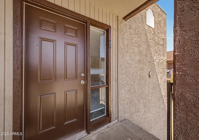Listing Photo 3 - Condo for sale in building located at 3810 N Maryvale Pkwy, Phoenix, AZ 85031 - Unit #2016