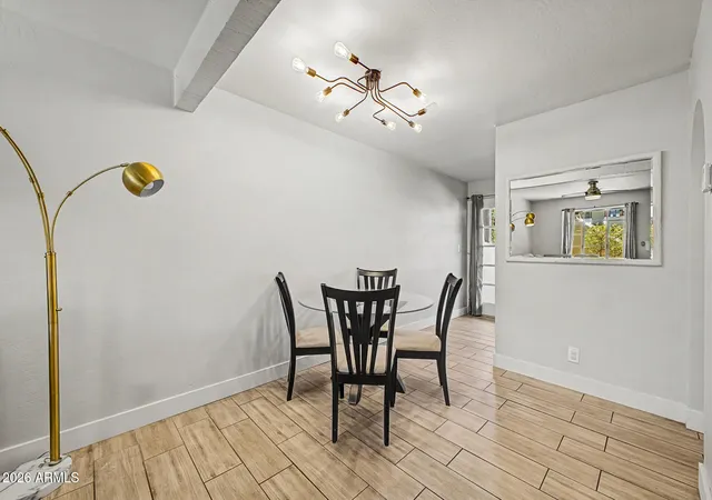 Listing Photo 5 - Condo for sale in building located at 1449 E Highland Ave, Phoenix, AZ 85014 - Unit #3