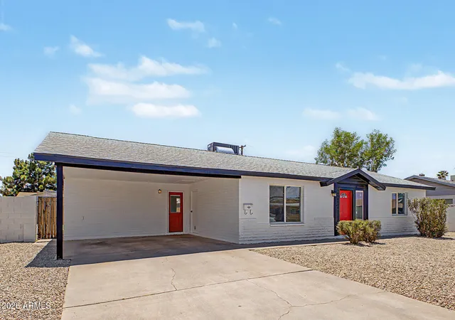 Photo 3 of Sale Pending at 6521 W Turney Ave, Phoenix, AZ 85033 | MLS# 7058336 | Listing updated on 2026-09-16