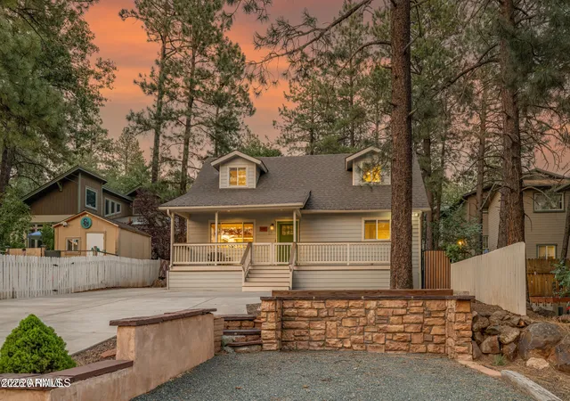 Photo 1 of Single family home for sale at 1410 N Rim Dr, Flagstaff, AZ 86001 | MLS# 7052851 | Listing updated on 2026-09-19