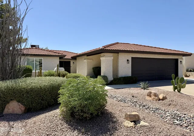 Homes for sale in Sun Lakes, AZ | 26220 S Glenburn Dr, Sun Lakes, AZ 85248 | MLS# 7038347