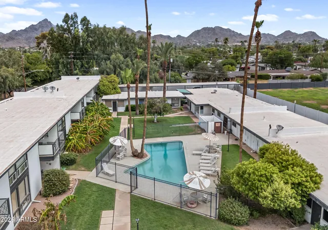 2nd image of 3242 E Camelback Rd #204, Phoenix, AZ 85018 | MLS# 7064263