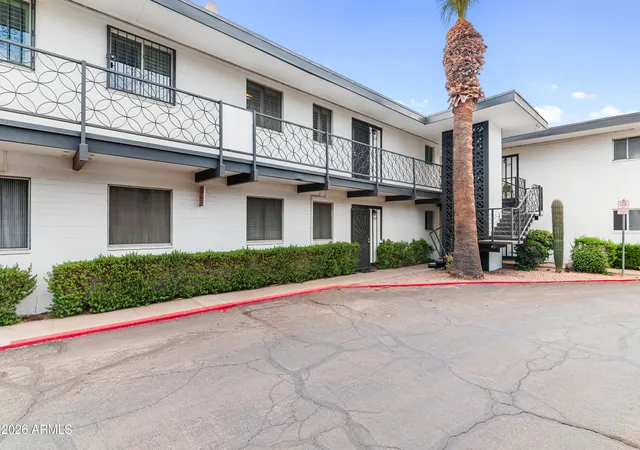 41st image of 3242 E Camelback Rd #204, Phoenix, AZ 85018 | MLS# 7064263