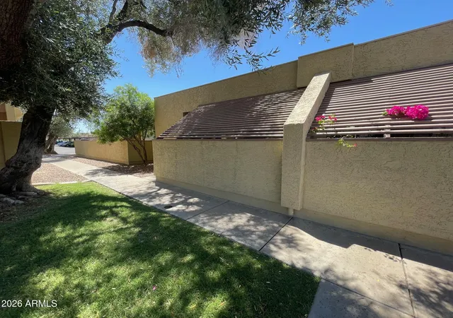 Photo 2 of Townhouse for sale at 704 W 14th Street, Tempe, AZ 85281 | MLS# 7038404 | Listing updated on 2026-08-03