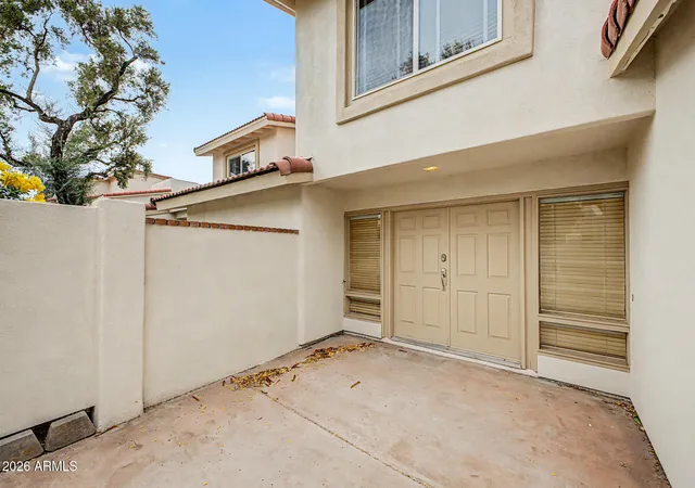 Photo 3 of Townhouse for sale at 5621 N 79th Street #2, Scottsdale, AZ 85250 | MLS# 7044841 | Listing updated on 2026-08-31