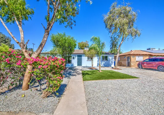 Photo 3 of Single family home for sale at 4129 N 49th Drive, Phoenix, AZ 85031 | MLS# 7038713 | Listing updated on 2026-09-14