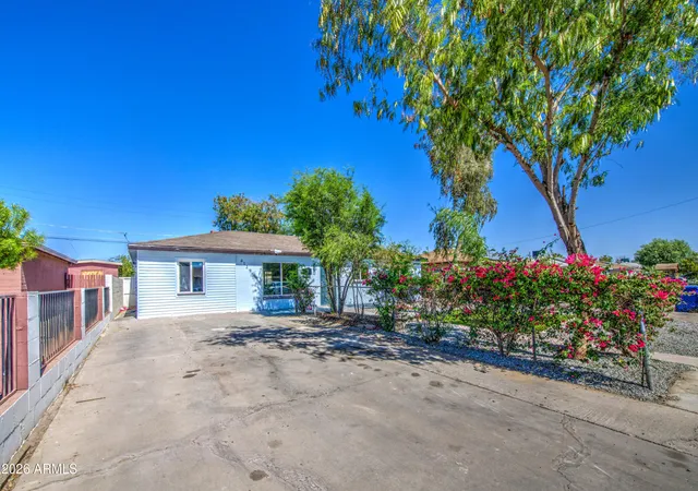 Photo 4 of Single family home for sale at 4129 N 49th Drive, Phoenix, AZ 85031 | MLS# 7038713 | Listing updated on 2026-09-14