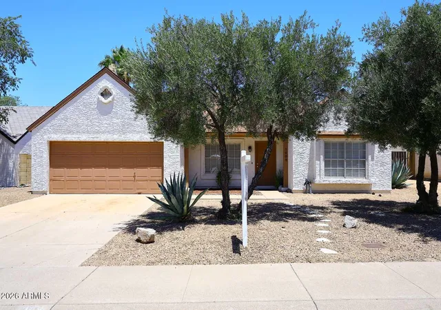 Photo 1 of Single family home for sale at 1008 E Oraibi Dr, Phoenix, AZ 85024 | MLS# 7039114 | Listing updated on 2026-08-11