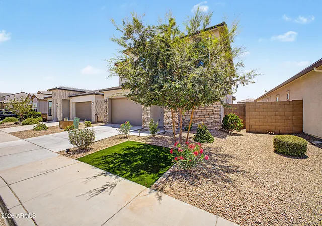 Photo 2 of Single family home for sale at 40927 W Sunland Dr, Maricopa, AZ 85138 | MLS# 7038805 | Listing updated on 2026-09-19